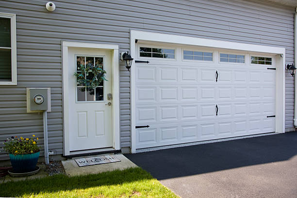 24/7 Emergency Garage Door Panel Replacement experts in Bellingham, WA